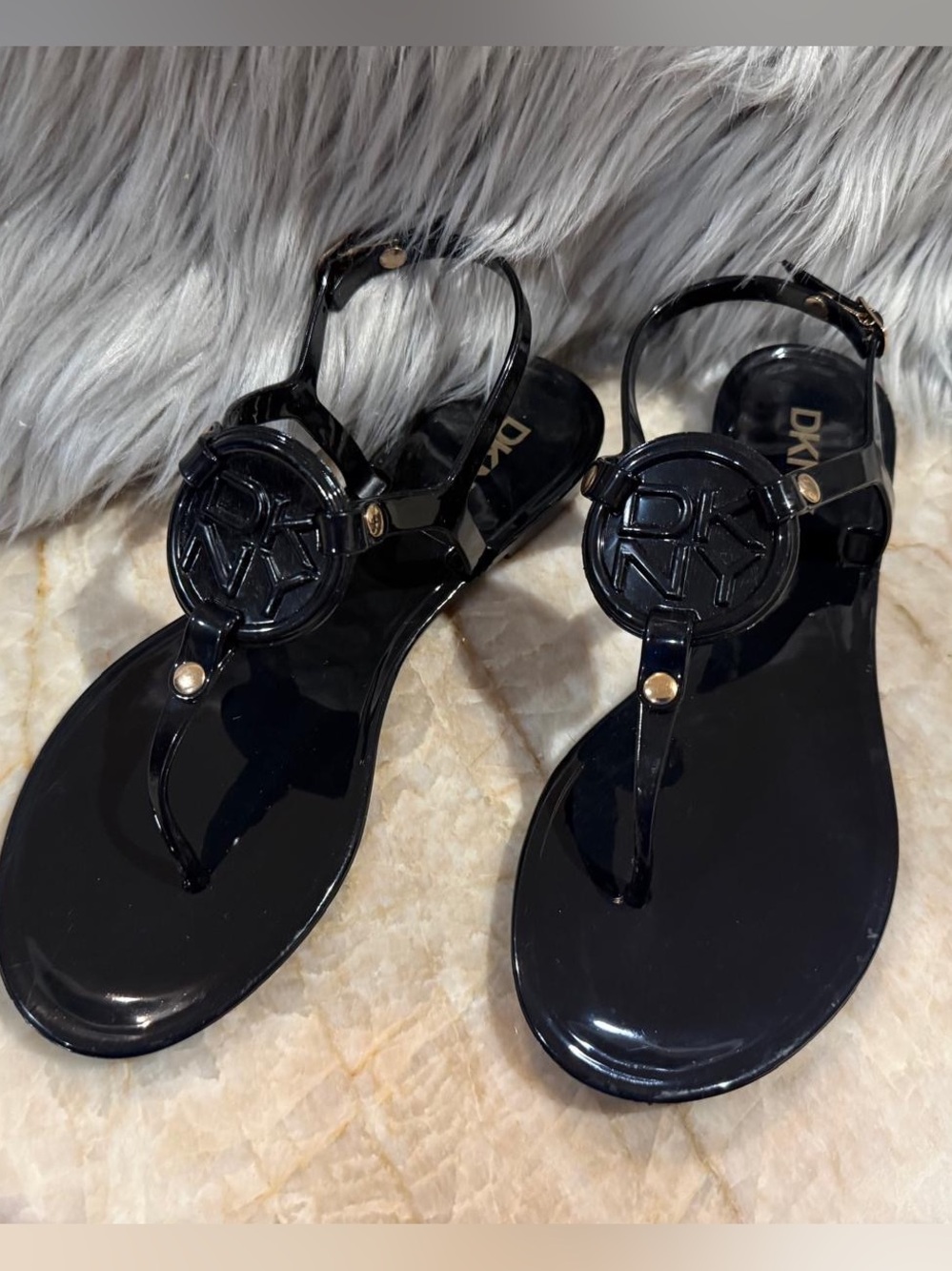 DKNY Women’s jelly Sandals. New